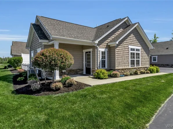 5665 Southwestern Blvd Unit 49C, Hamburg, NY 14075