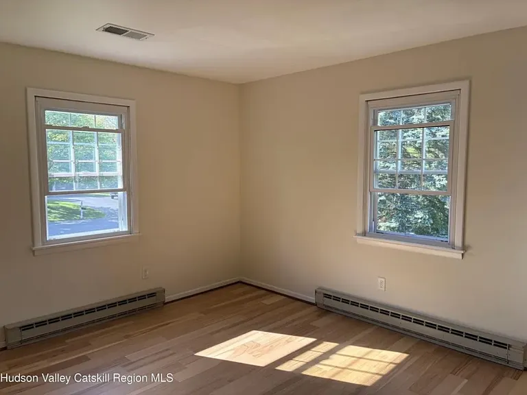 50 Pleasantview Dr — Photo 16