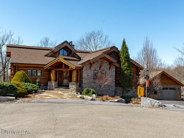 23 Oyster Bay Ct, Hazle Township, PA 18202