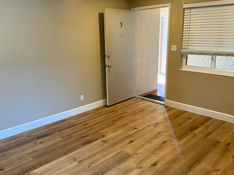 743 San Jule Ct #5 — Photo 3