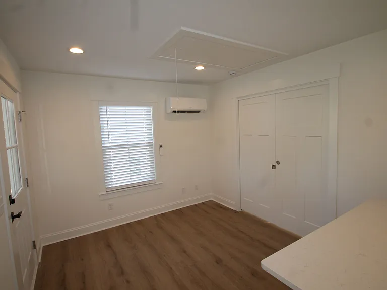 1207 E 33rd St #A — Photo 2