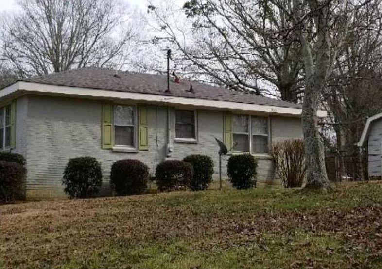 2nd image of 1025 Monte Vista Dr