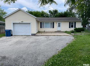 1811 1st St, Coal Valley, IL