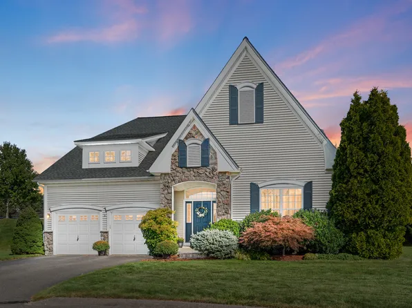 6 Colonial Court #6, Middlebury, CT 06762