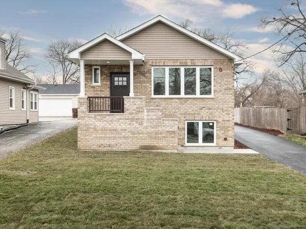 15624 Lamon Ave, Oak Forest, IL 60452