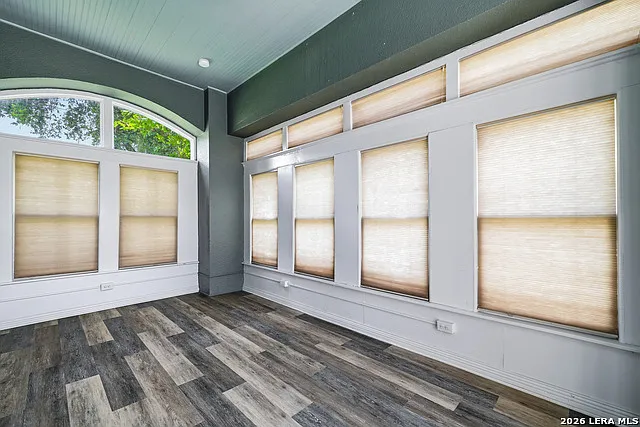 202 W Woodlawn Ave — Photo 14