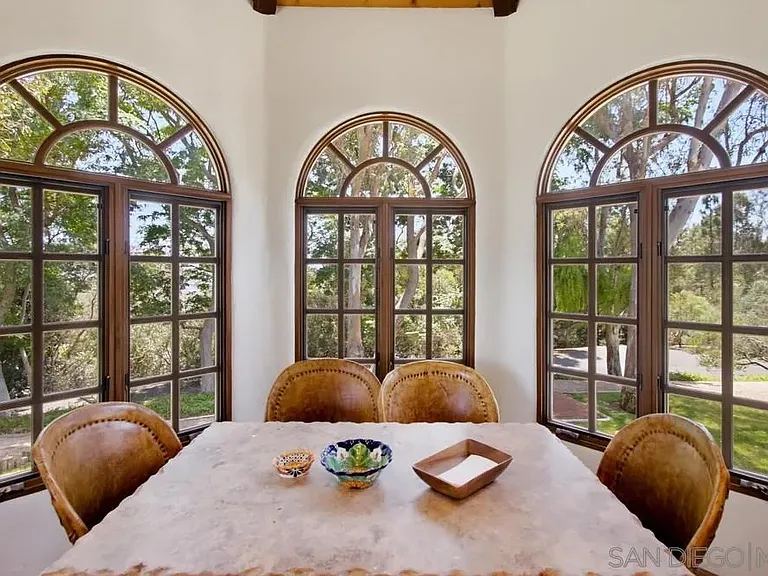 5443 Calzada Del Bosque — Photo 39