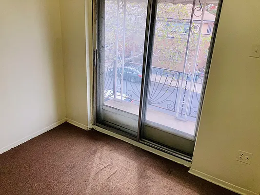Rented by Chantior Real Estate LLC | media 18