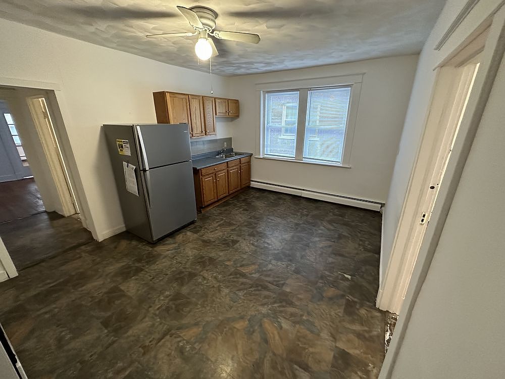 72 Clinton St, New Britain, CT 06053 Zillow