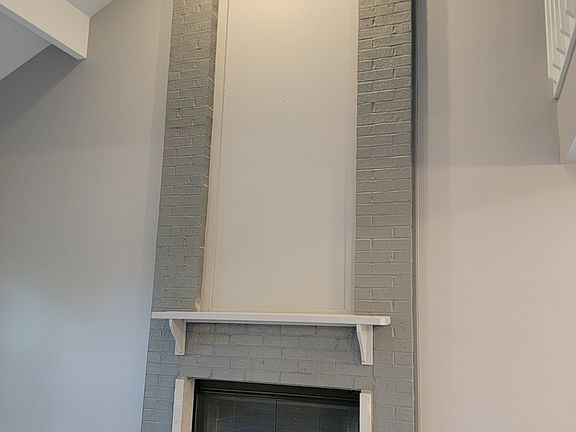 4th image of 15709 Danford Ln