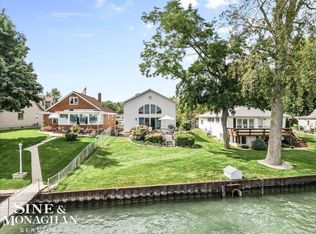 1711 River Rd, East China, MI 48054