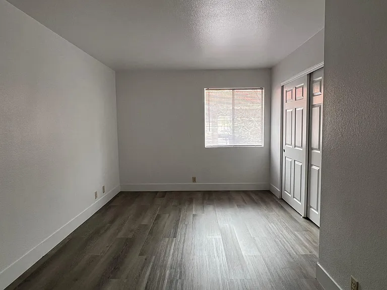 5080 Indian River Dr #360 — Photo 13