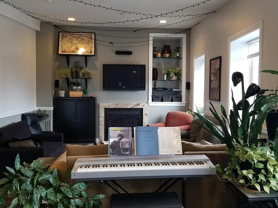 gas fireplace. 42" tv & surround sound system included
