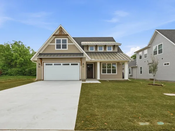 216 Village Way, Argyle, TX 76226