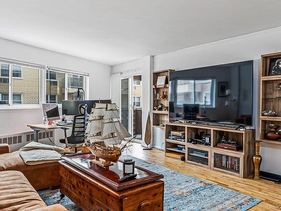 5th image of 600 Shore Road #5B