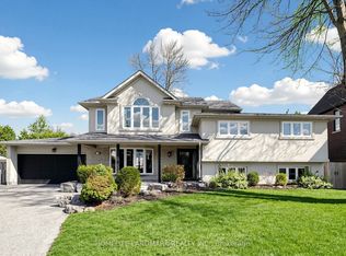 16 Worsley Ct, Markham, ON L3R 1V4
