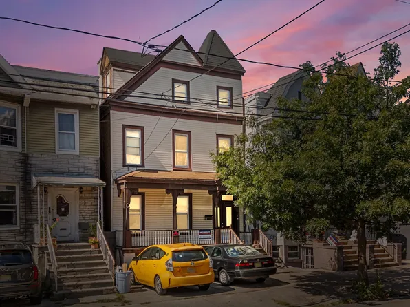 41 Garrison Avenue image 1 of 39