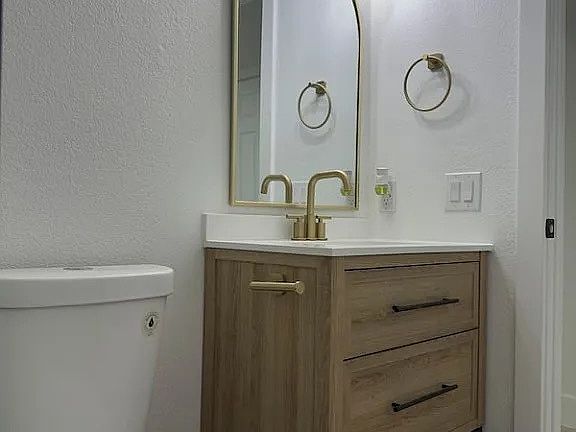 2nd image of 2624 W Tamarisk Ave