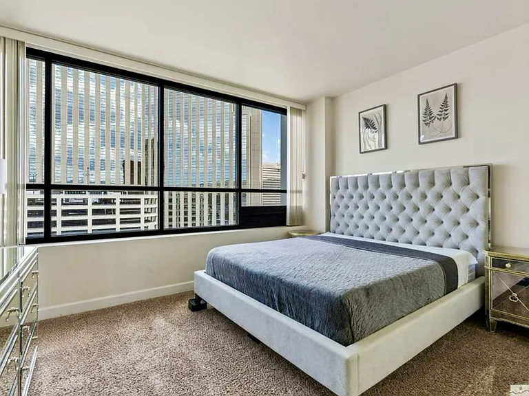 450 N Arlington Ave #1403 — Photo 17