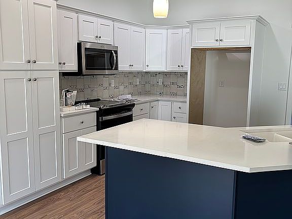 3rd image of 4708 8th Ave E