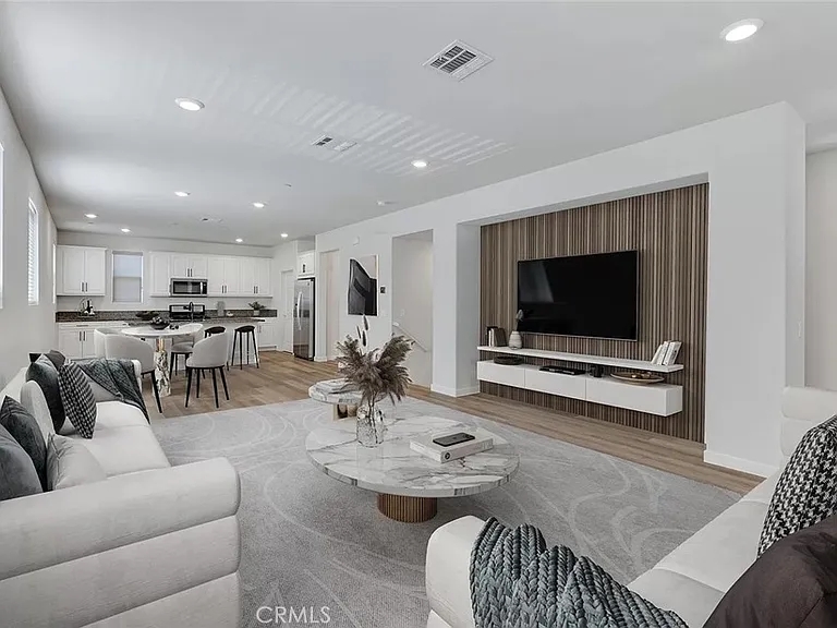 14700 Sherman Way — Photo 1