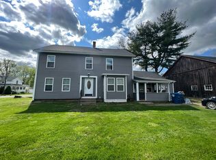 28 School St, Sunderland, MA 01375