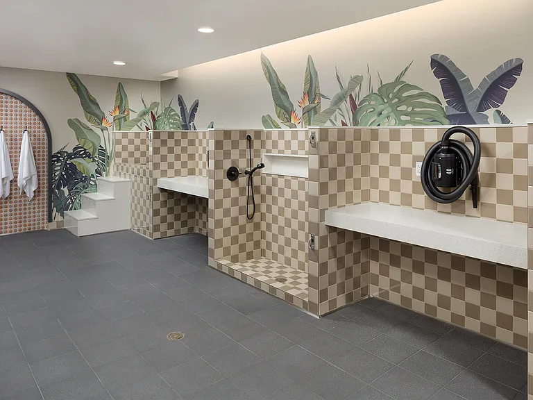 Solana at Duarte Station — Photo 12