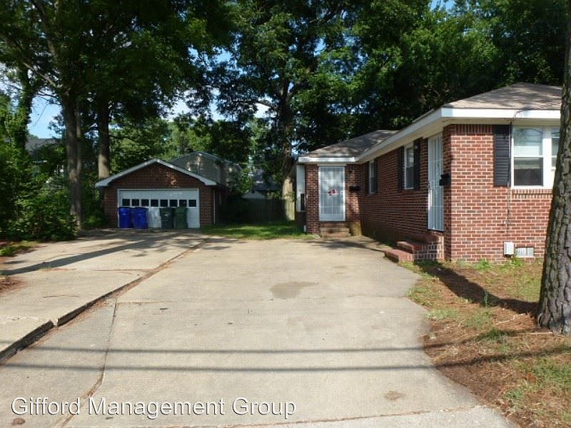 2nd image of 2812 Harrell Ave