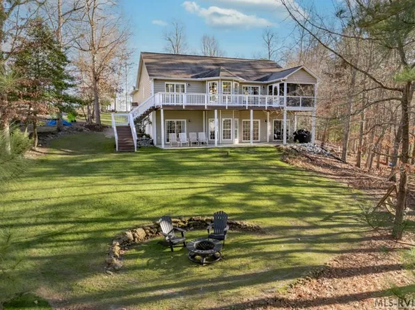 867 Lees Point Dr, Littleton, NC 27850