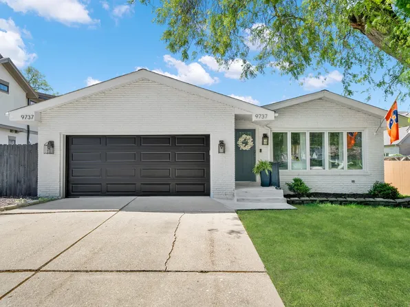 9737 W 57th St, Countryside, IL 60525