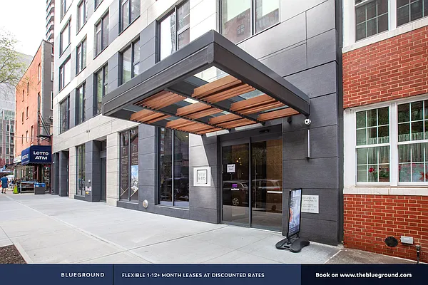 Rented by The Blueground | media 376