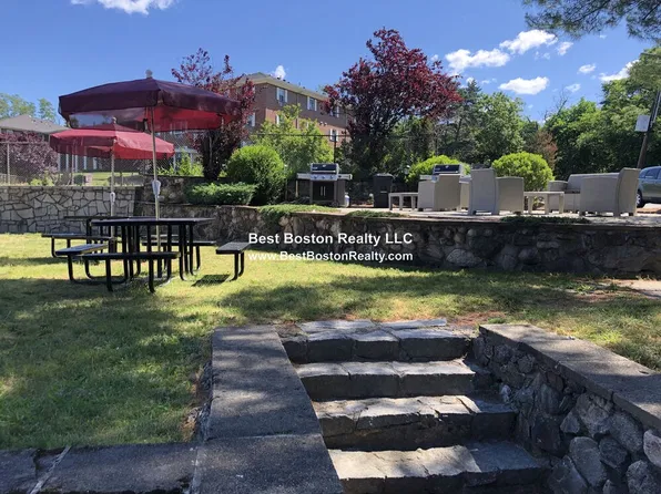 56 Mill St, Woburn, MA