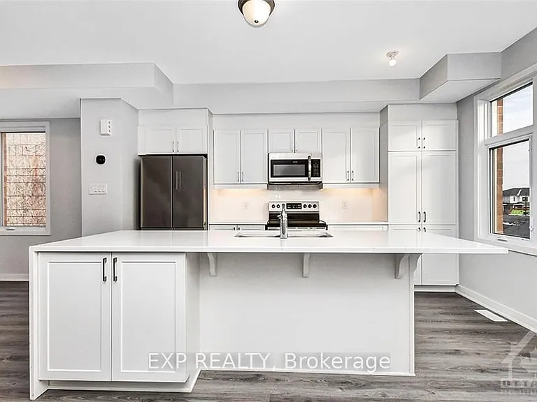 821 Mikinak Rd — Photo 15