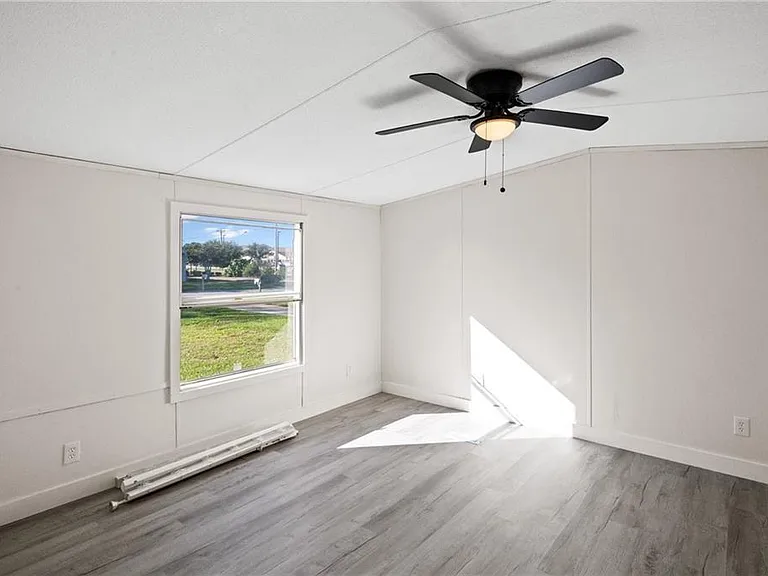 16962 Lea Cir — Photo 25