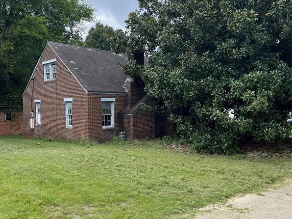 218 S Main St, Wingate, NC 28174