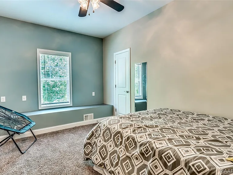 1211 Sadie Cir — Photo 37