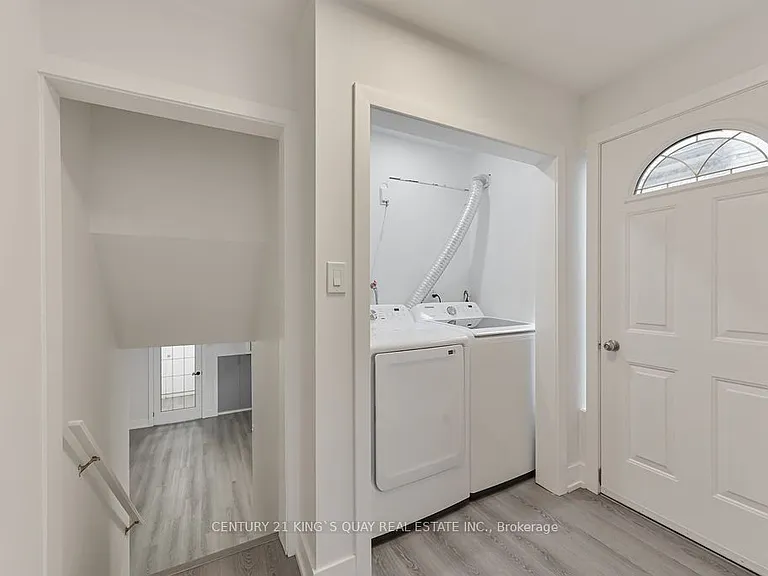 989 Old Cummer Ave #LOWER — Photo 20