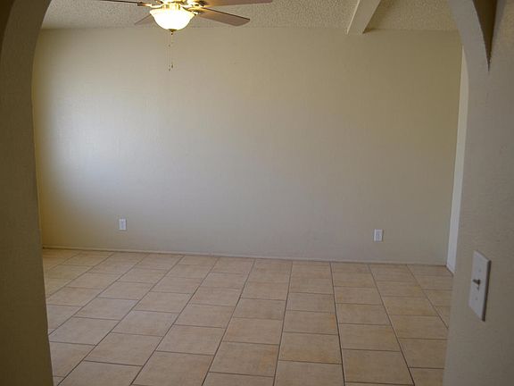 4th image of 2951 W Calle Pajarito