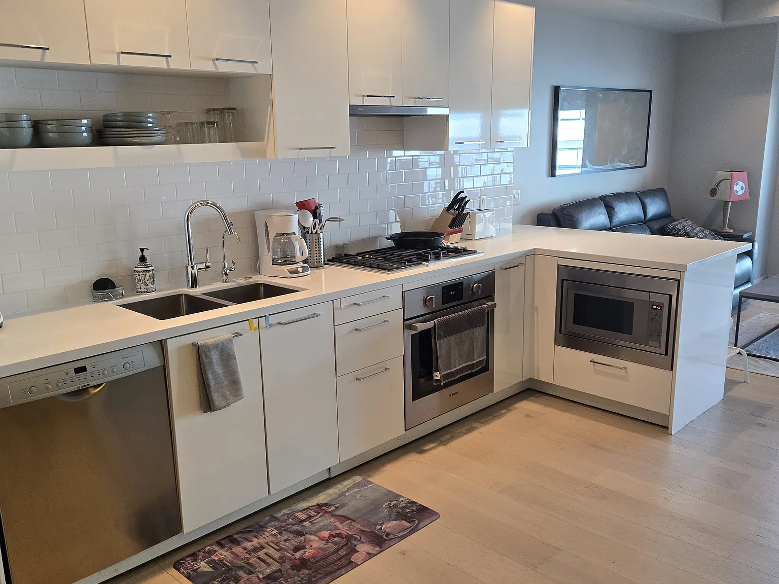 1 bed, 776 sqft, $2,750 — Photo 4