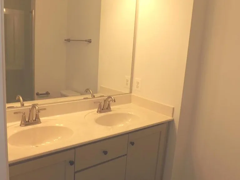 26 Kirby — Photo 18