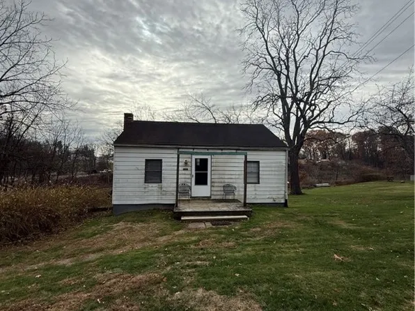 5207 Richland Rd, Gibsonia, PA 15044