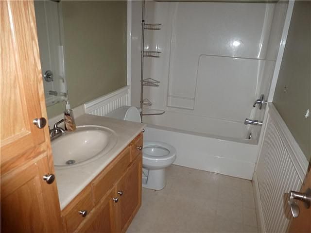 2nd image of 14368 Arbor Blvd SE