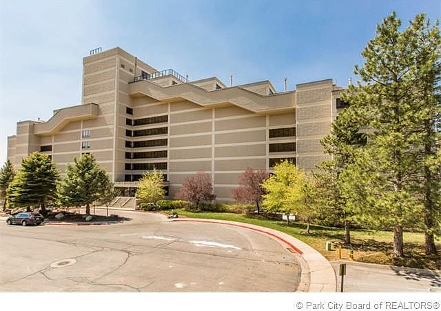 1st image of 3125 E Kennedy Dr APT 206