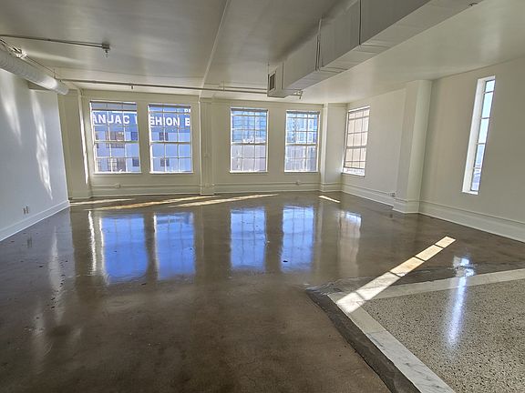 2nd image of 846 S Broadway #Penthouse 5