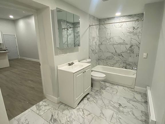 4th image of 4913-15 Frankford Ave #1R