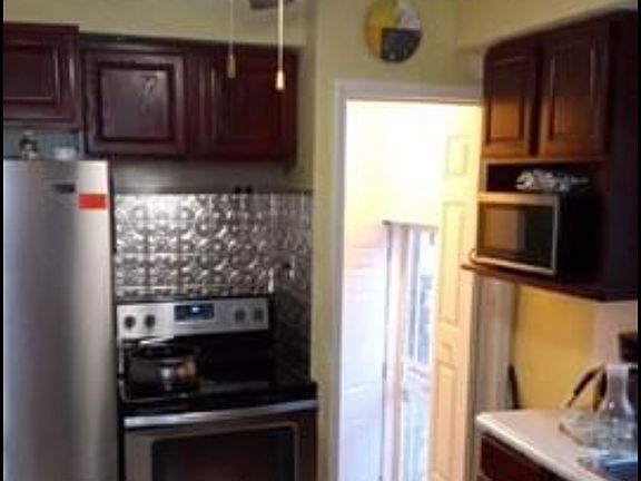 5th image of 13551 Rosemont Ave