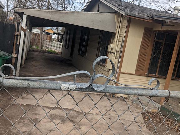 2nd image of 343 Ranmar Ave
