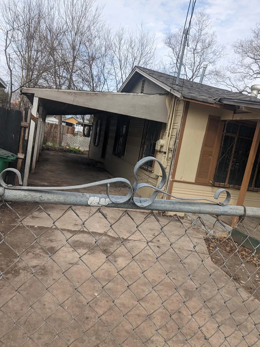 Building Photo - 343 Ranmar Ave