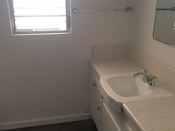 4th image of 1611 Brockton Ave APT 8