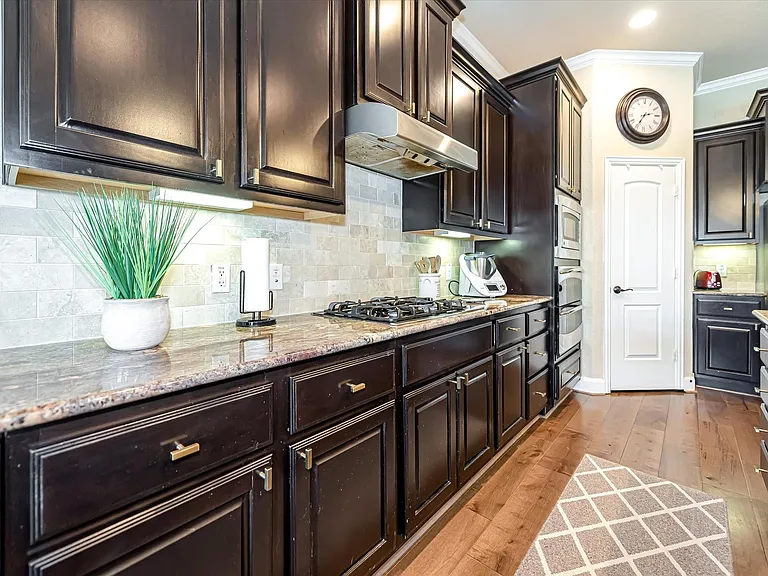 6 Camplight Ct — Photo 15